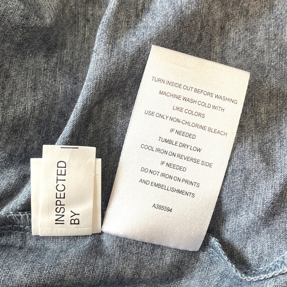 NWT NFL Fan Gear Woman’s New England Patriots Logo T-Shirt Size Large - Picture 16 of 16